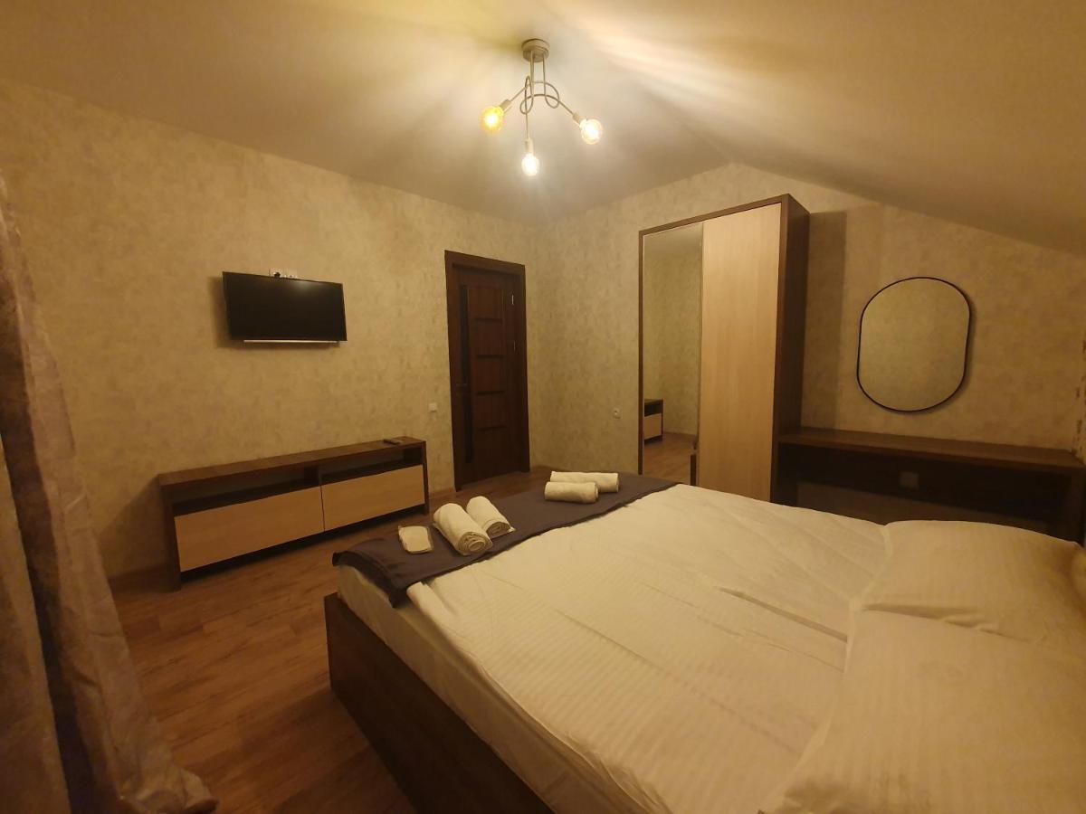 Апартаменти Gesh House Боржомі Екстер'єр фото
